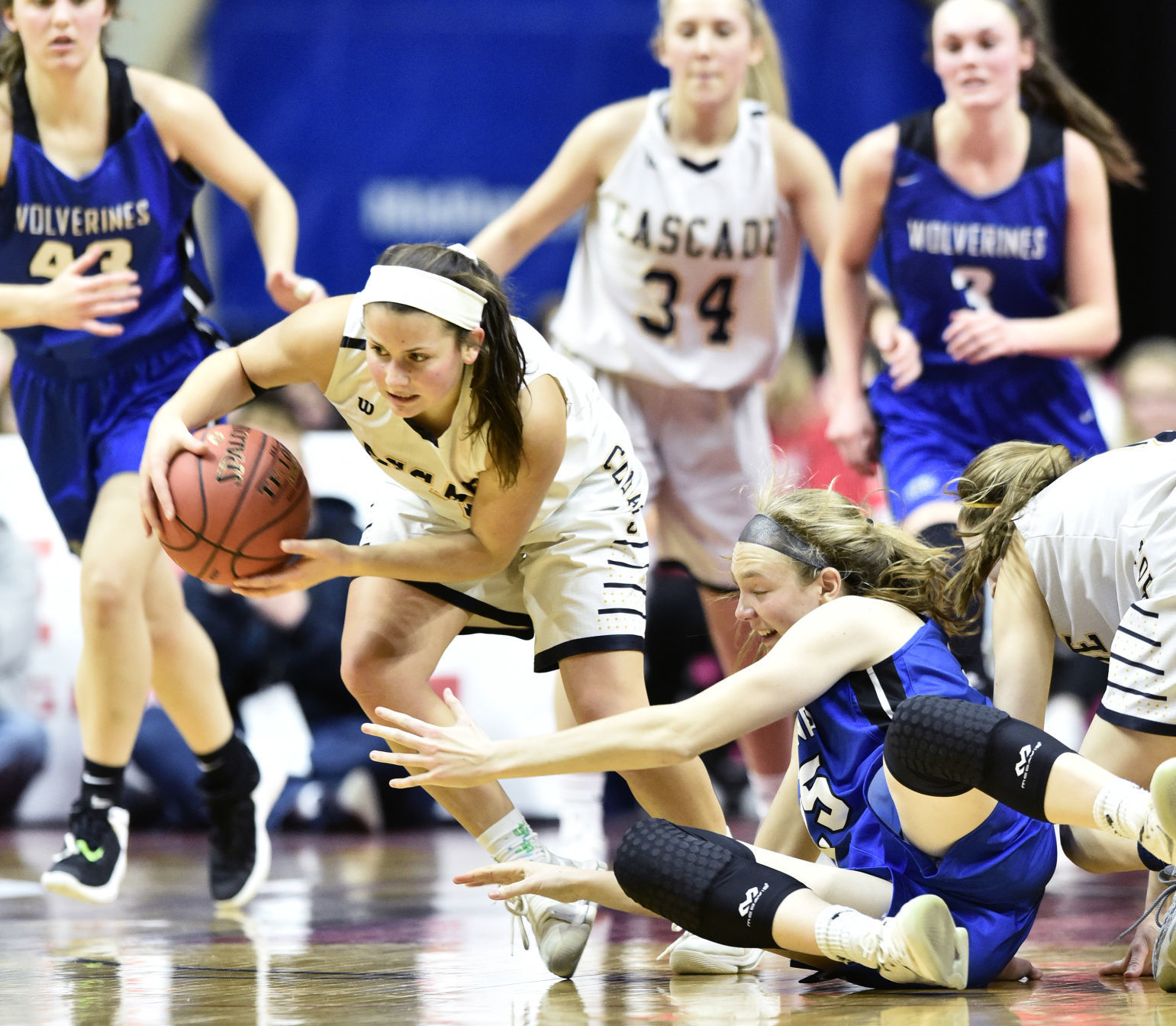 Dike-New Hartford vs Cascade state basketball